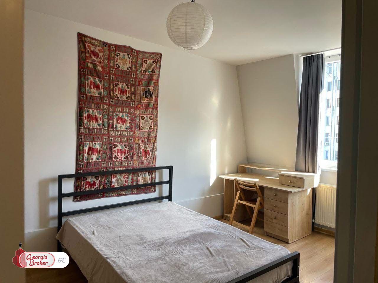 nearly repaired 3-room apartment for sale